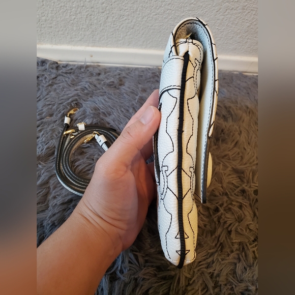 Limited Edition Salvatore Ferragamo Iconic shoulder/crossbody bag - Picture 9 of 16